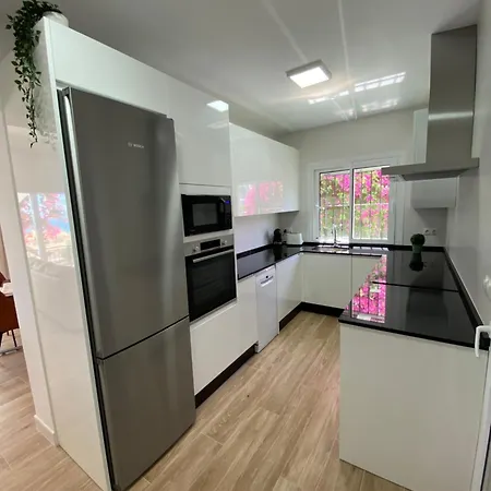Villa House El Bosque *
